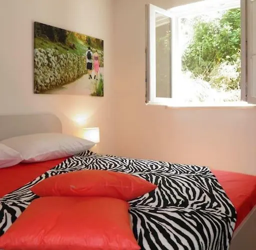 Romantic * Donje Celo